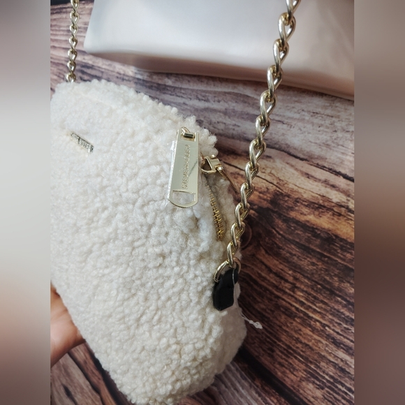 Steve Madden NWOT Sherpa Cross Body Purse So Beautiful! - Picture 2 of 5